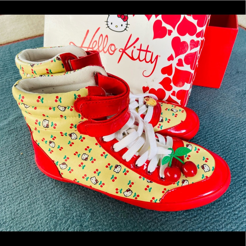 [RARE] HELLO KITTY High Tops (Brand New)